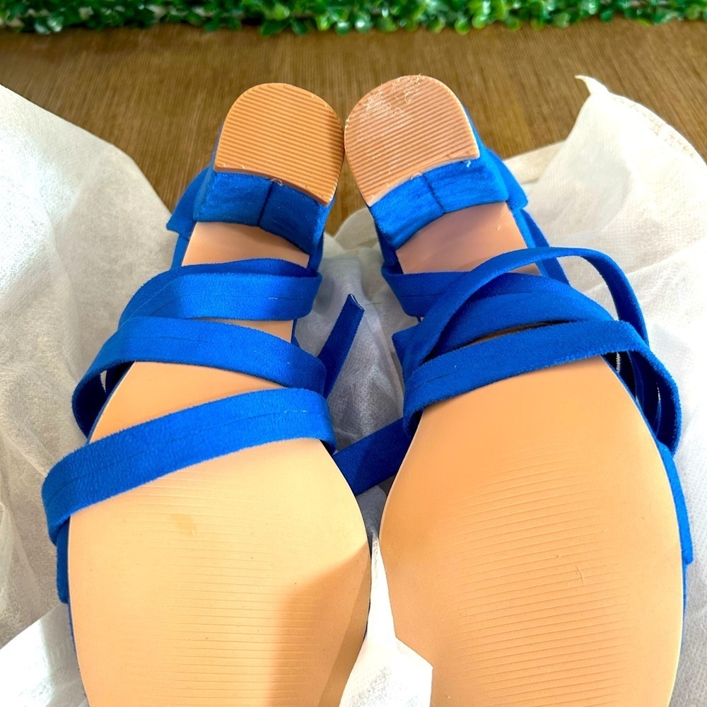Bold Blue Lace-Up Block Heel Sandals Women’s 9 – Suede Strappy Party Shoes NEW - Picture 13 of 15